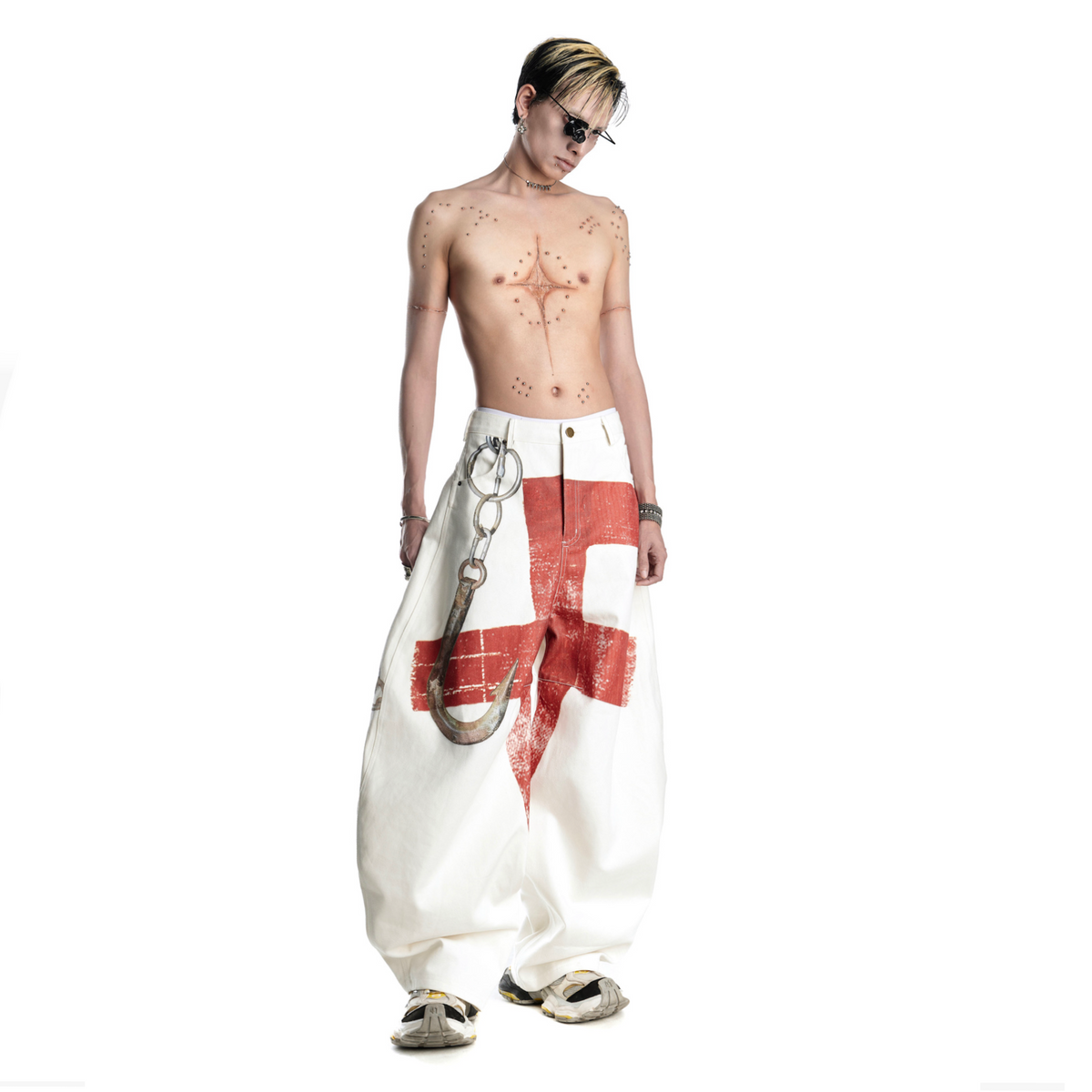 PRINTED KHAKI PANTS
